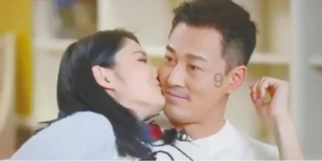 旋转的圆球