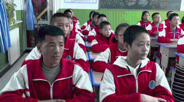 灵活的职工医保，医保可以交一个月停一个月吗？ 又不想失效，这样一年也就可以省一半的医保费用？游戏画面