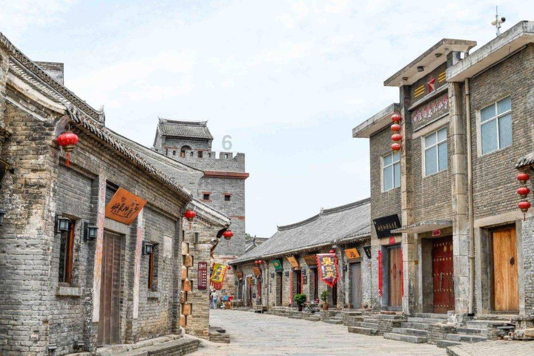 神操作！男子醉驾遇查嚼槟榔掩盖酒气，为何抱有侥幸心理的人这么多呢？游戏画面